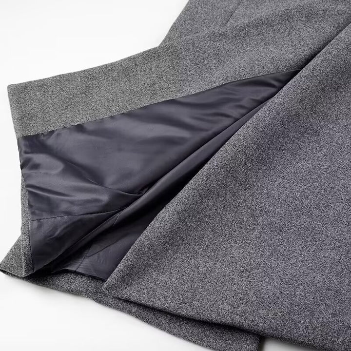 Women's long coat made of wool blend with oversized silhouette, shawl collar and patch pockets Mune Fashion
