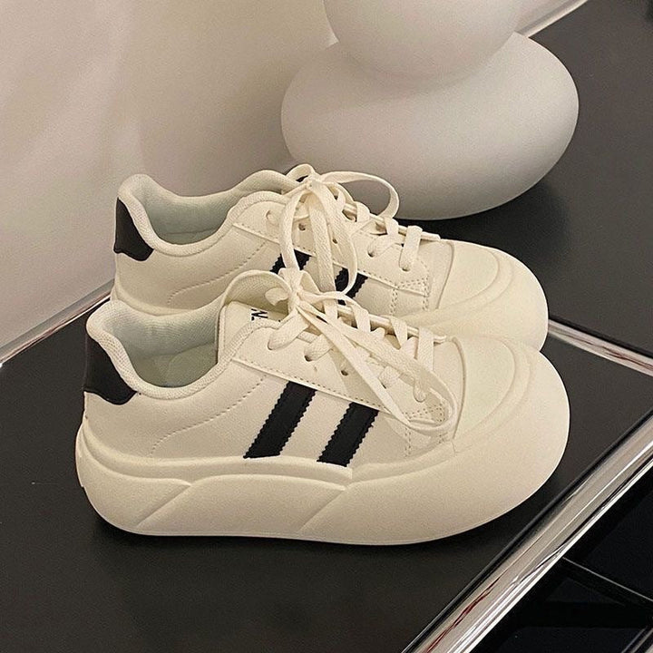 Women's fashionable platform sneakers with unique lacing system Mune Fashion