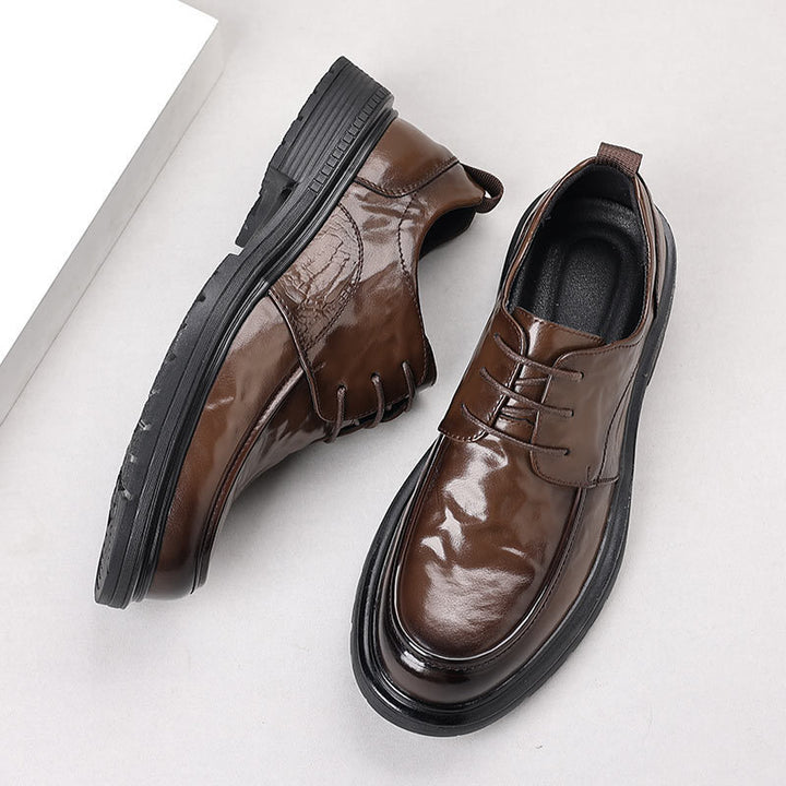 Men's Elegant Patent Derby with Robust Plateau Rubber Sole and Padded Comfort Shaft Mune Fashion