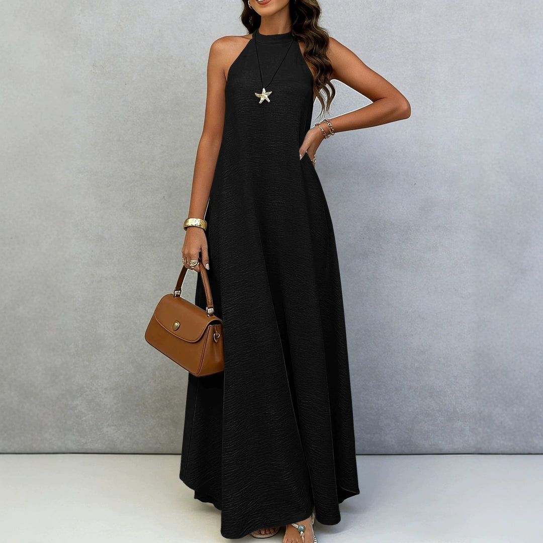 Women’s sleeveless maxi dress with high standing collar, flowing A-line and crepe texture Mune Fashion