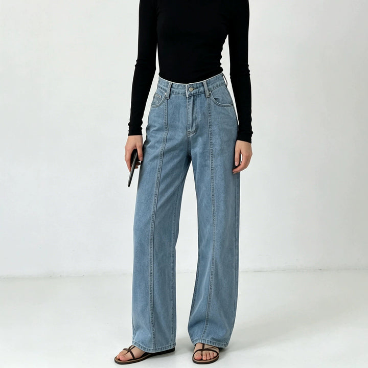 Ladies high-waisted jeans with vertical seam panel and wide leg Mune Fashion