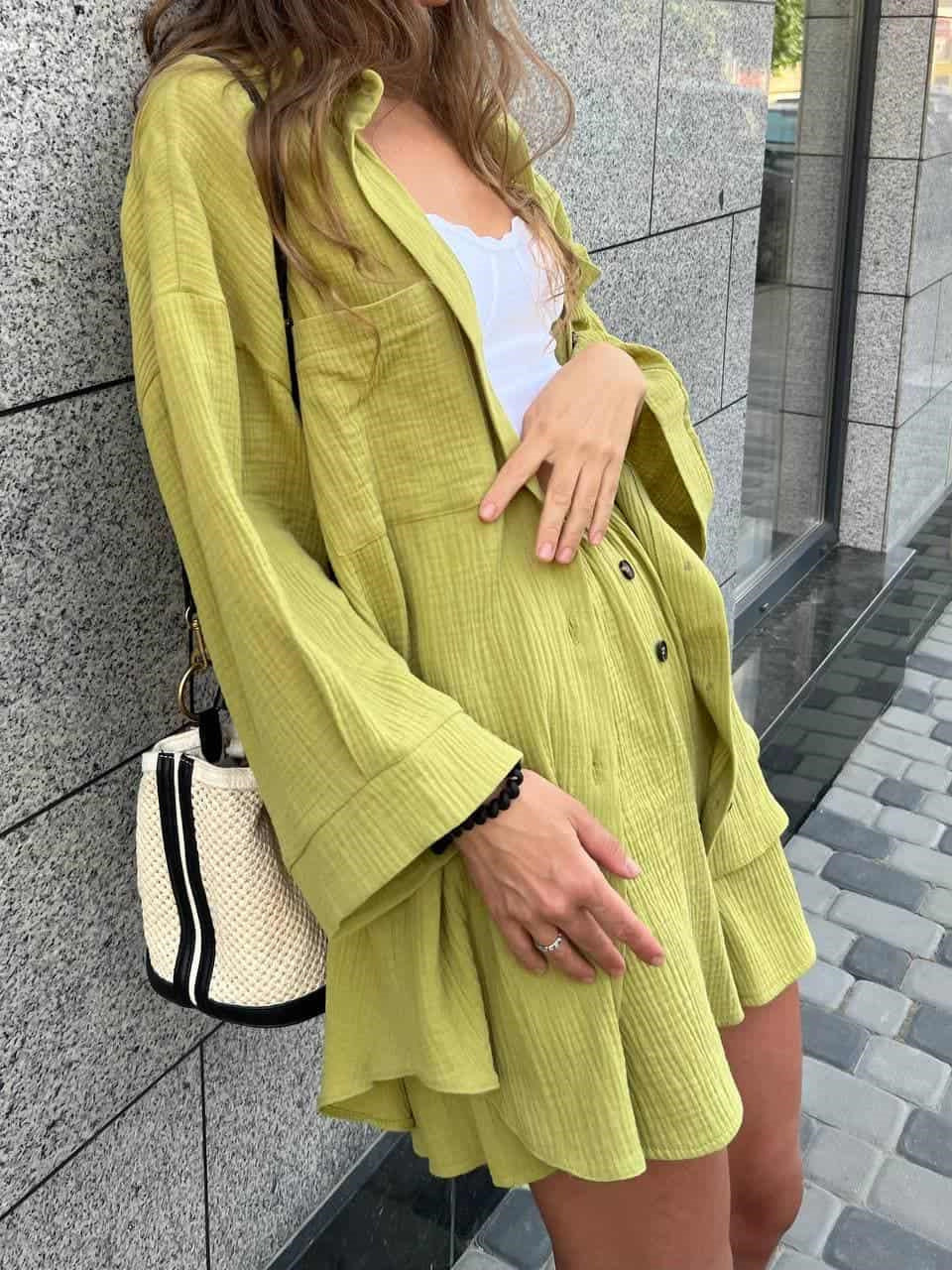 Ladies casual muslin two-piece set with oversized shirt and elastic high-waist shorts Mune Fashion