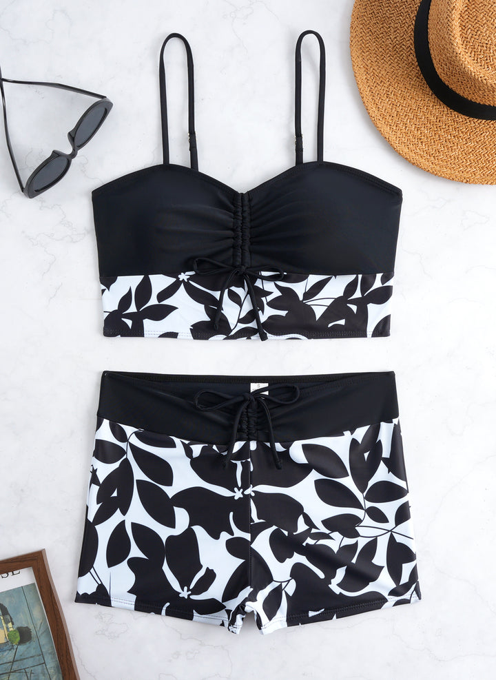 Women's bikini set with fashionable gathering and high-waisted shorts Mune Fashion