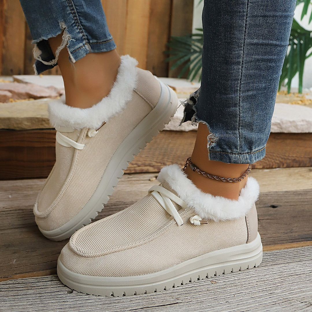 Women's Insulated Slip-On Mules with Teddy Lining and Textured Platform Sole Mune Fashion