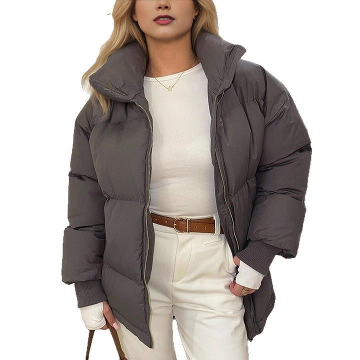 Women Short Tailored Puffer Jacket with Ribbed Cuffs and High Stand-Up Collar Mune Fashion