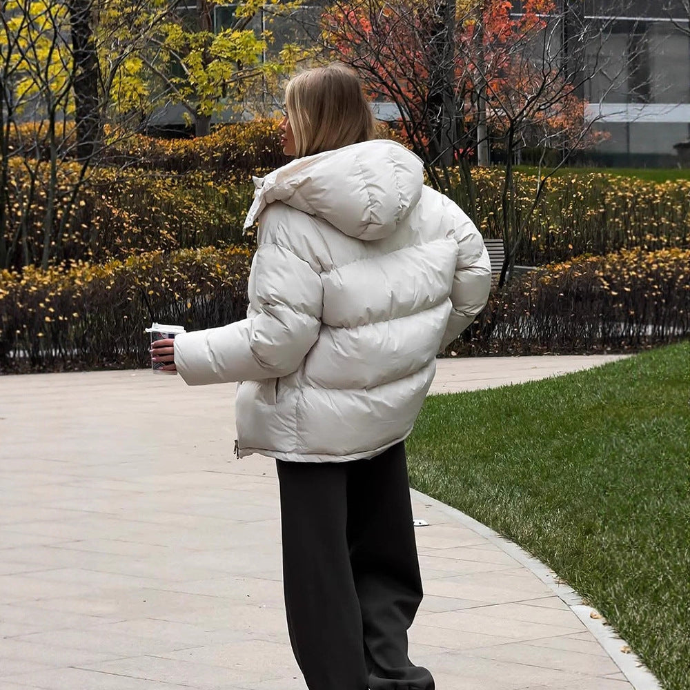 Ladies Short Windproof Quilted Puffer Jacket with Removable Hood and High Stand Collar Mune Fashion