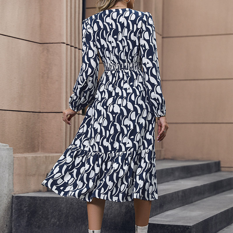 Women Midi Dress with V-Neck and Ruffles Mune Fashion