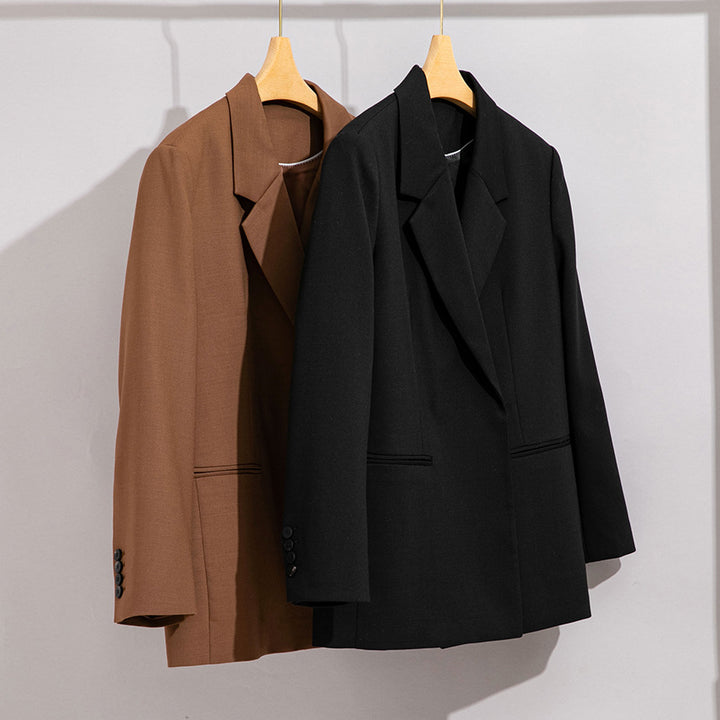 Women Longline Blazer with concealed button placket and narrow silhouette Mune Fashion