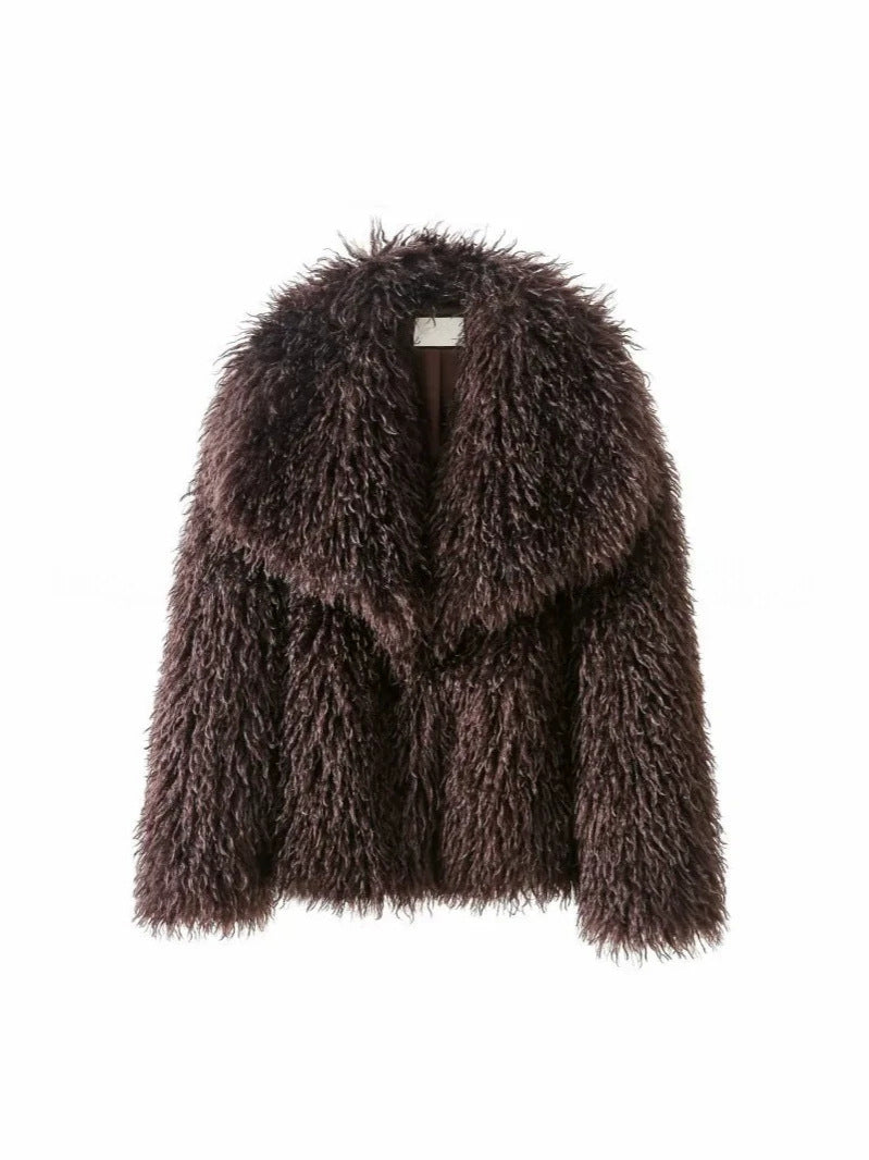 Women's short jacket made of long-pile faux fur with extra wide shawl collar Mune Fashion