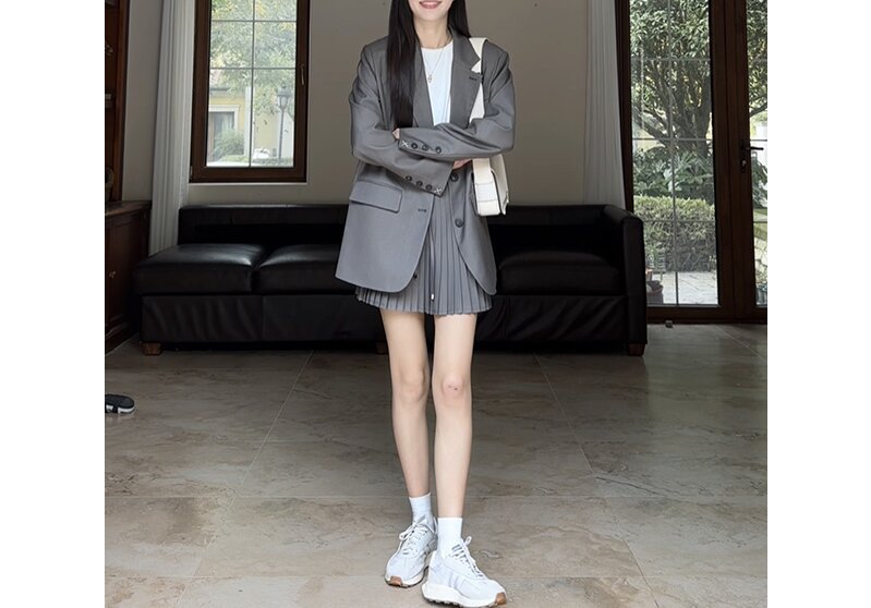 Ladies Elegant Blazer Jacket with Pleated Details Mune Fashion