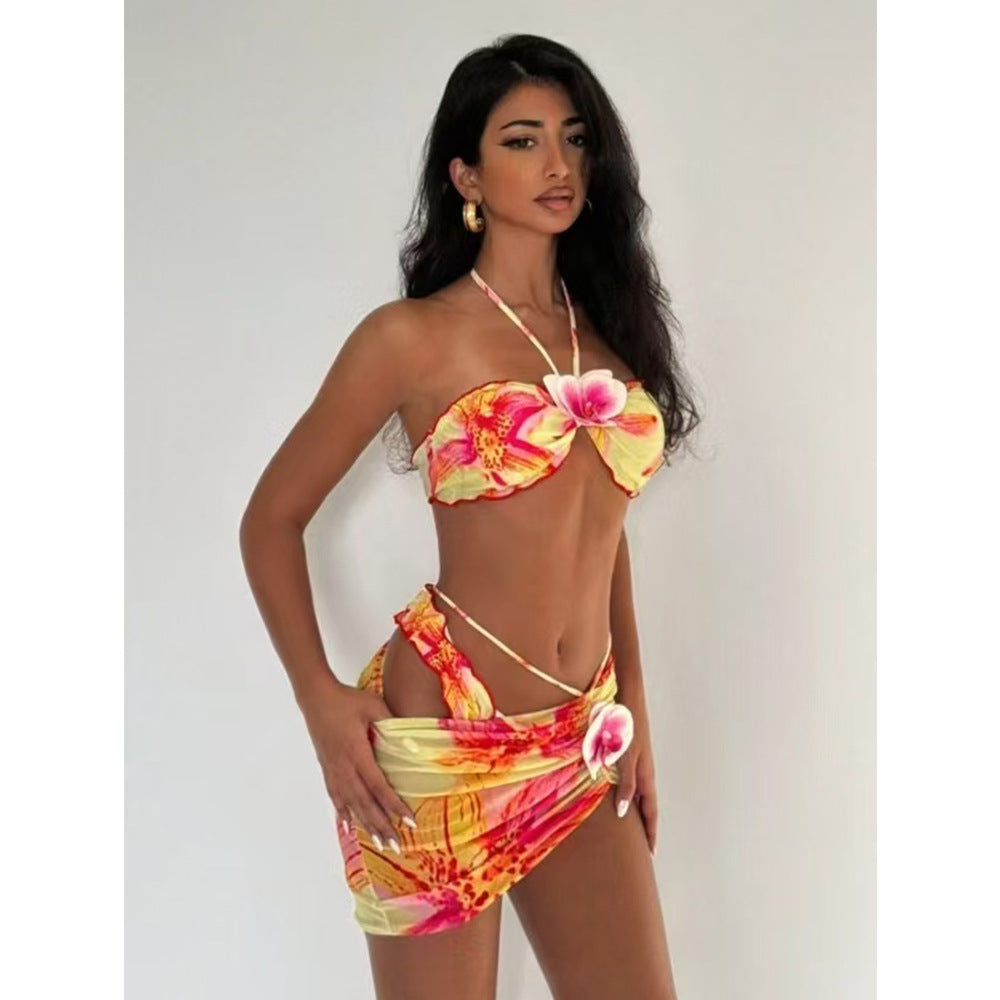 Women's bandeau bikini with floral design and wrap skirt Mune Fashion