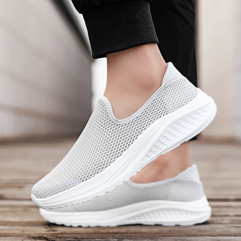 Men's breathable mesh sports shoe with slip-on design and shock-absorbing sole Mune Fashion