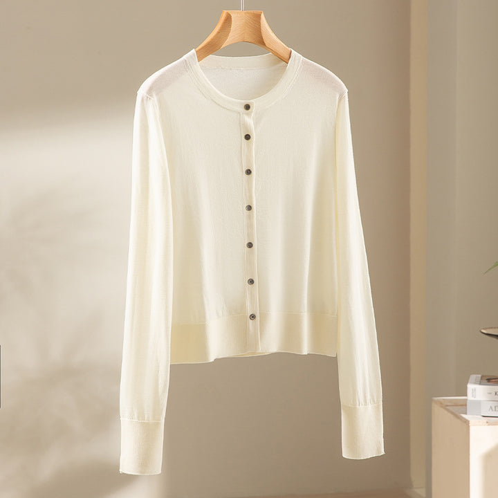 Women's light fine knit cardigan in cropped cut with round neck and continuous button placket Mune Fashion