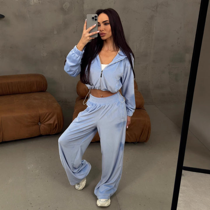 Women's loose lounge set with cropped zip jacket and high-waist relaxed pants Mune Fashion