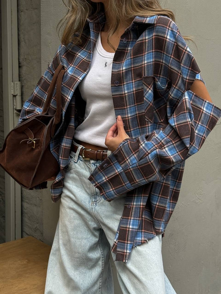 Women checked oversized shirt jacket with cut-out sleeves and raw hem Mune Fashion