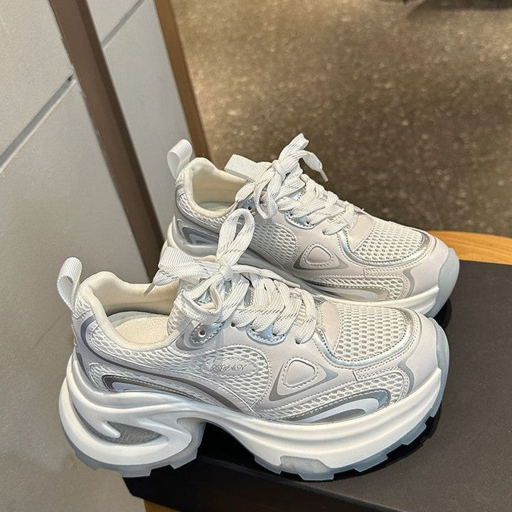 Women's sporty sneakers with breathable mesh surface and cushioned sole Mune Fashion