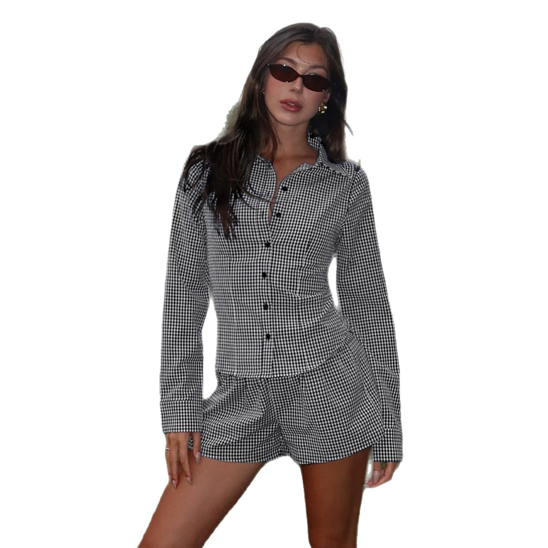 Women nan two-piece Vichy set with tailored blouse jacket with princess seams and high waist shorts Mune Fashion