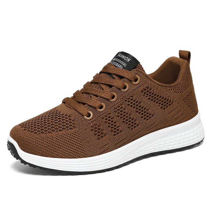 Men's lightweight knit running shoe with visible air cushioning and stable heel support Mune Fashion