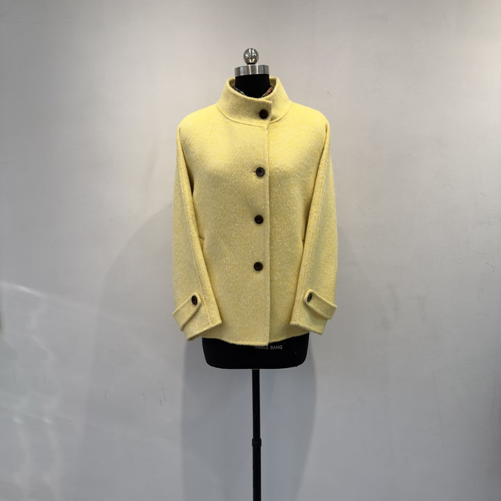 Women's vintage-inspired structured button jacket Mune Fashion