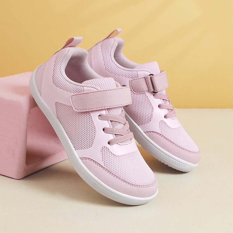 Unisex lightweight mesh sneakers with elastic lacing system, velcro closure and EVA midsole Mune Fashion
