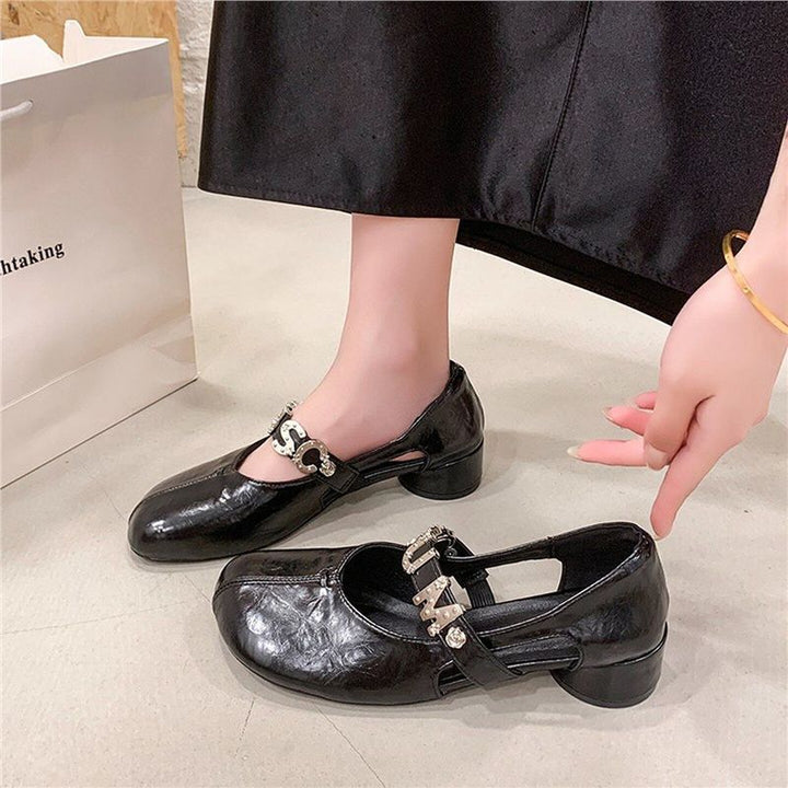 Women's Mary Jane ballet flats with decorative strap, rounded toe area and low block heel Mune Fashion