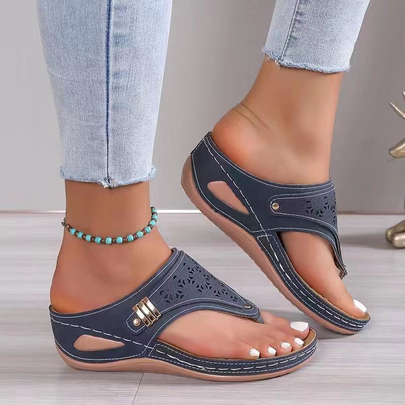 Women’s ergonomic orthopedic toe-post sandals with padded footbed Mune Fashion