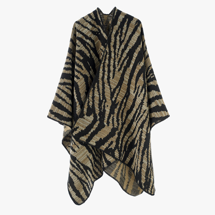 Ladies Rectangular Ruana-Overlay with Extravagant Animal-Jacquard and Open Draping Mune Fashion