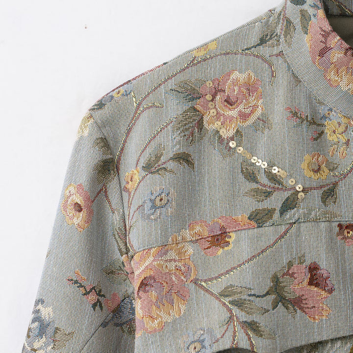 Ladies short jacket in jacquard floral pattern with stand-up collar and decorative button placket Drune