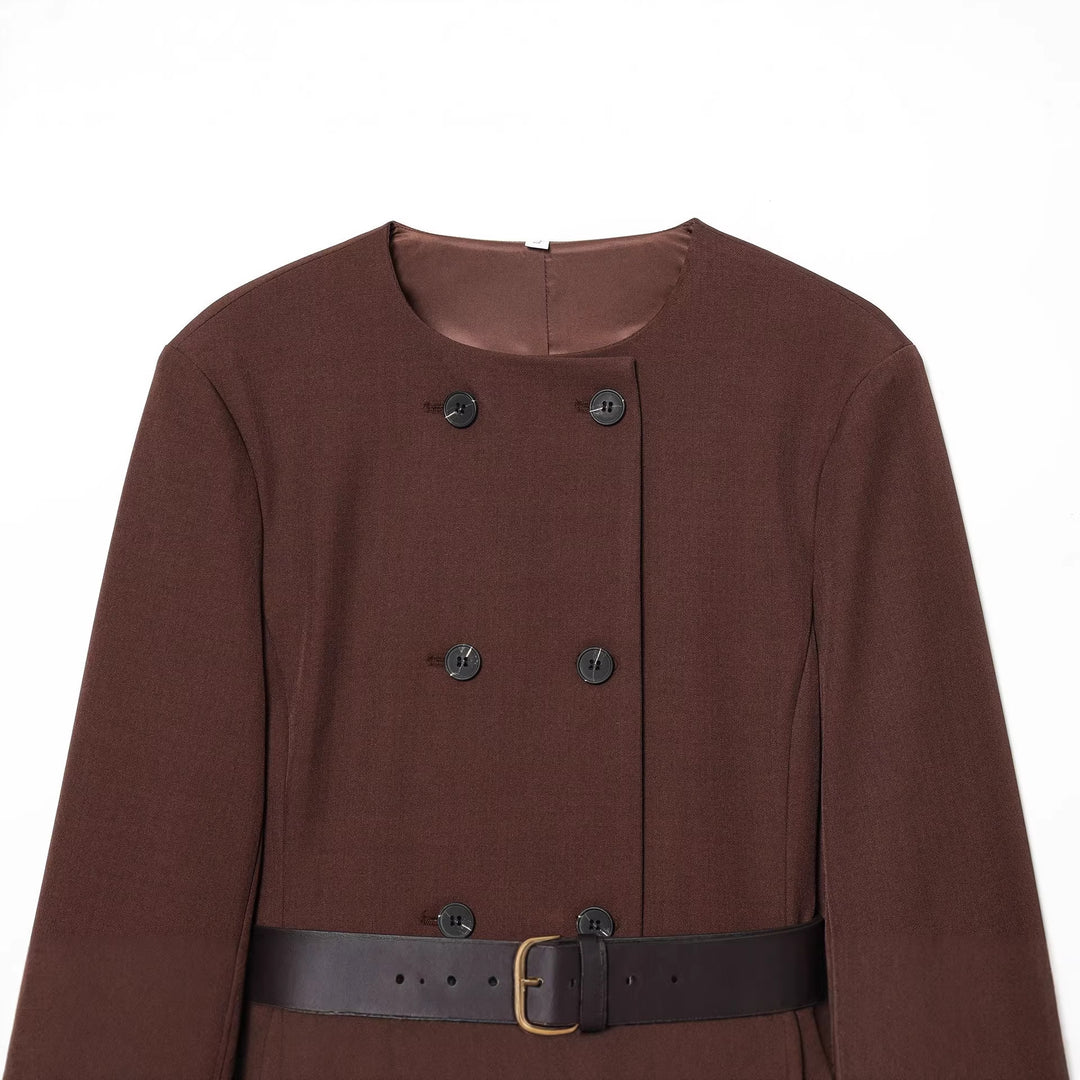 Women's fitted double-breasted coat with round neckline and narrow leather tie belt Mune Fashion