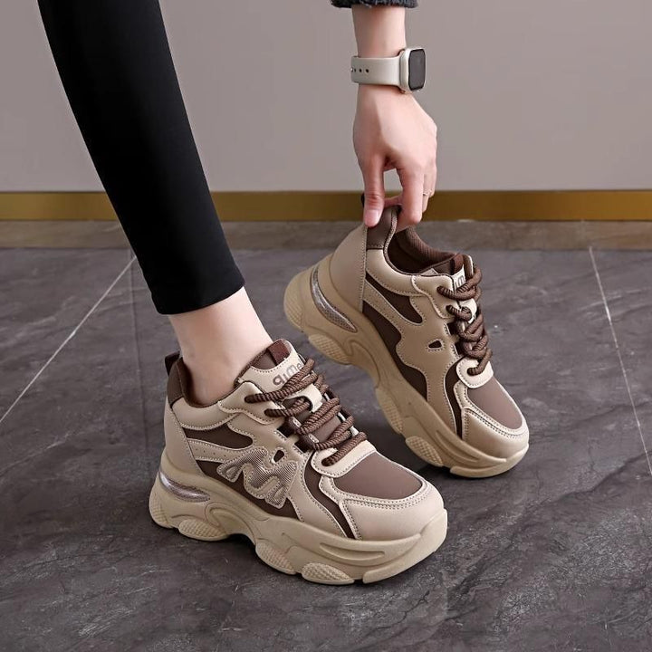 Women Chunky Sneakers with optimal cushioning and sporty surface texture Mune Fashion