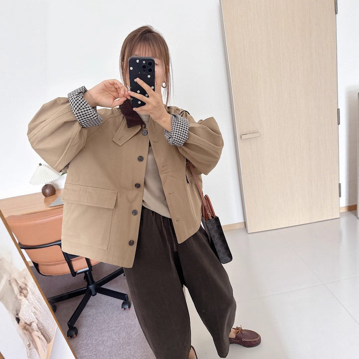 Women's short jacket in worker style with cord collar and patch pockets Mune Fashion