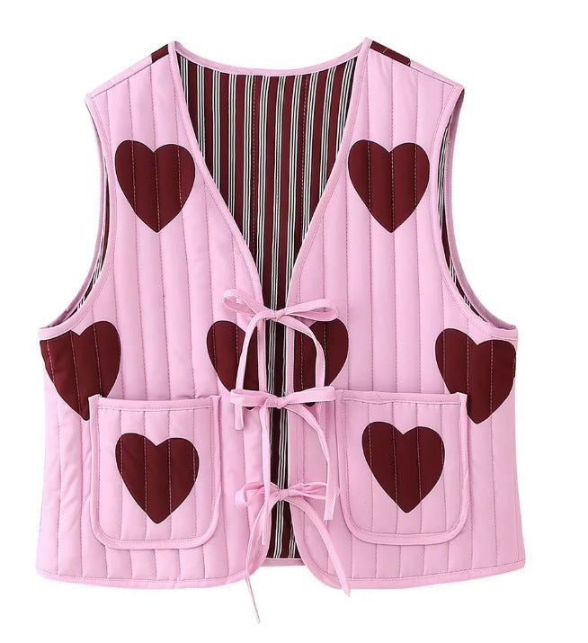 Women quilted vest with heart appliqués and ties Mune Fashion