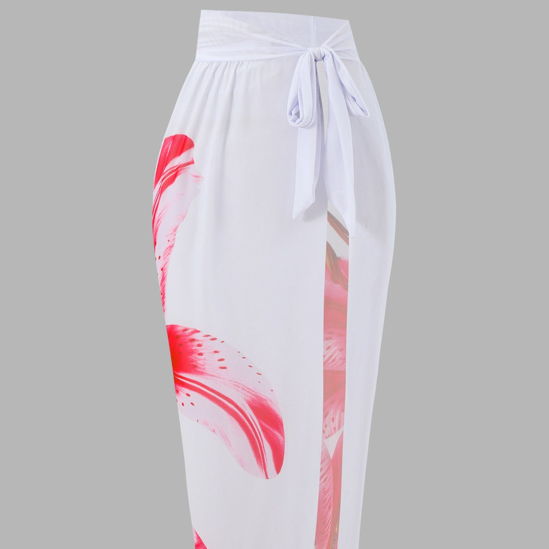Ladies swimwear set with elegant floral pattern Mune Fashion