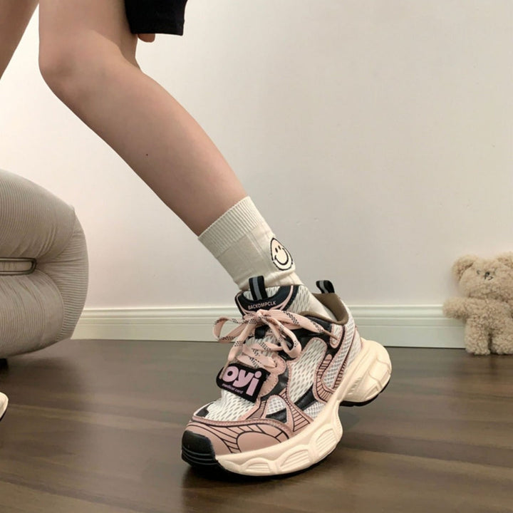 Women's sporty sneakers with breathable mesh and non-slip sole Mune Fashion