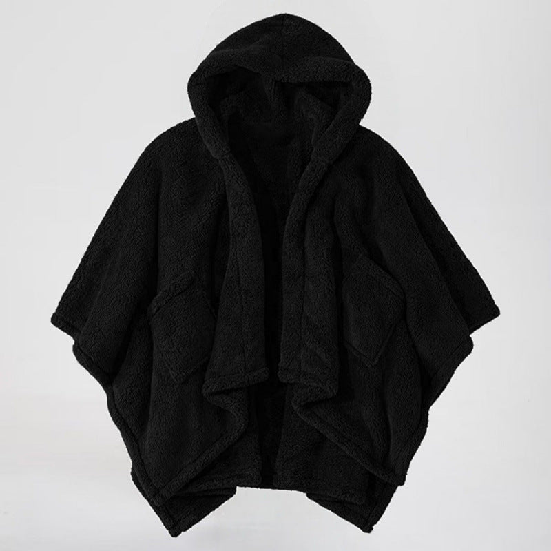 Women's Hooded Poncho made of Teddy Fleece with Applied Pockets Mune Fashion