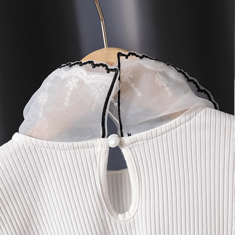 Girls fashionable blouse with elegant tulle sleeves and artistic lace decoration Mune Fashion
