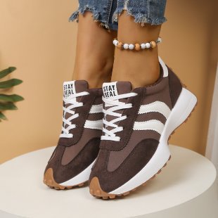 Damen Plateau-Laufsneaker mit Wildlederoptik und Leo-Akzenten Mune Fashion