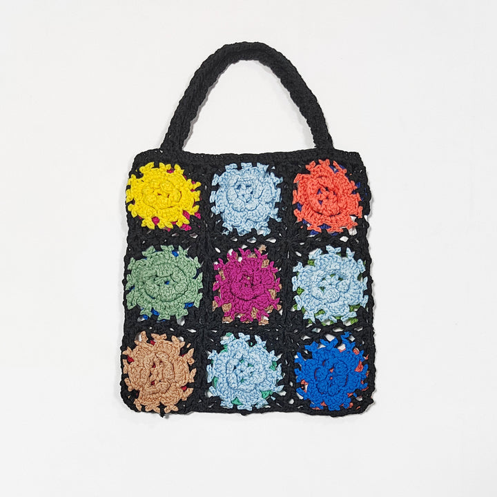 Women crocheted handbag with colorful flower pattern Mune Fashion