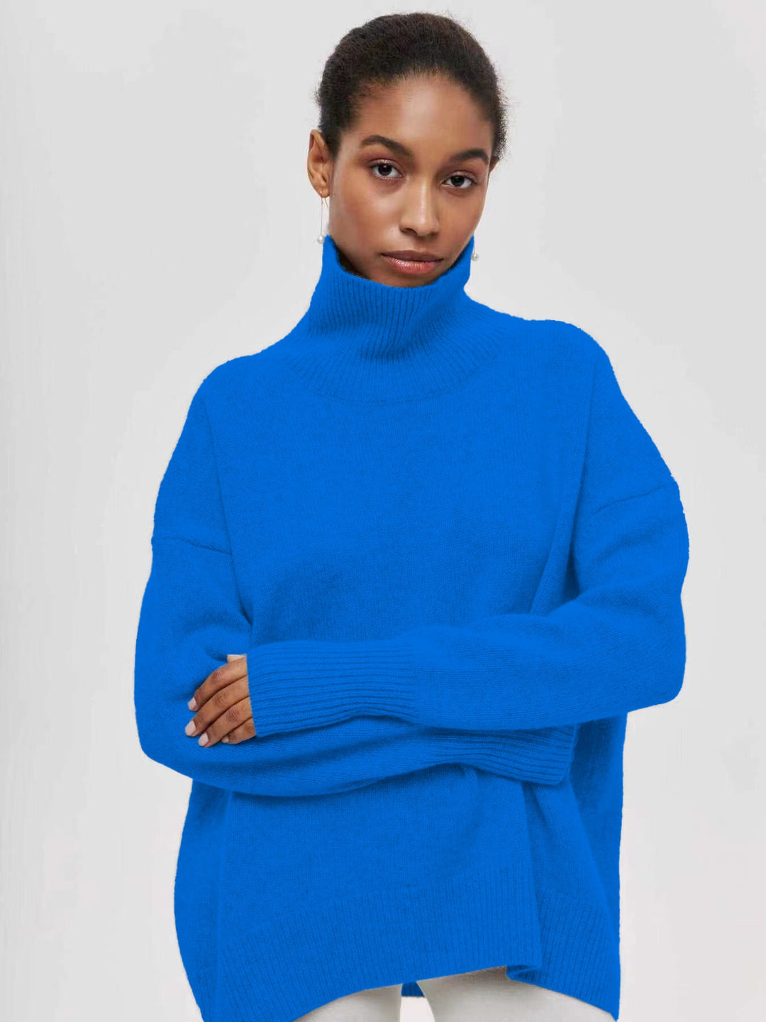 Women's Cozy Turtleneck Sweater with Oversized Cut and Textured Material Mune