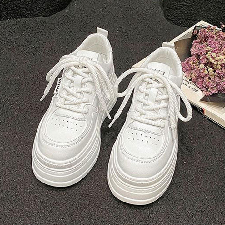 Women's Platform Sneakers with trendy two-tone design and reinforced cushioning Mune Fashion