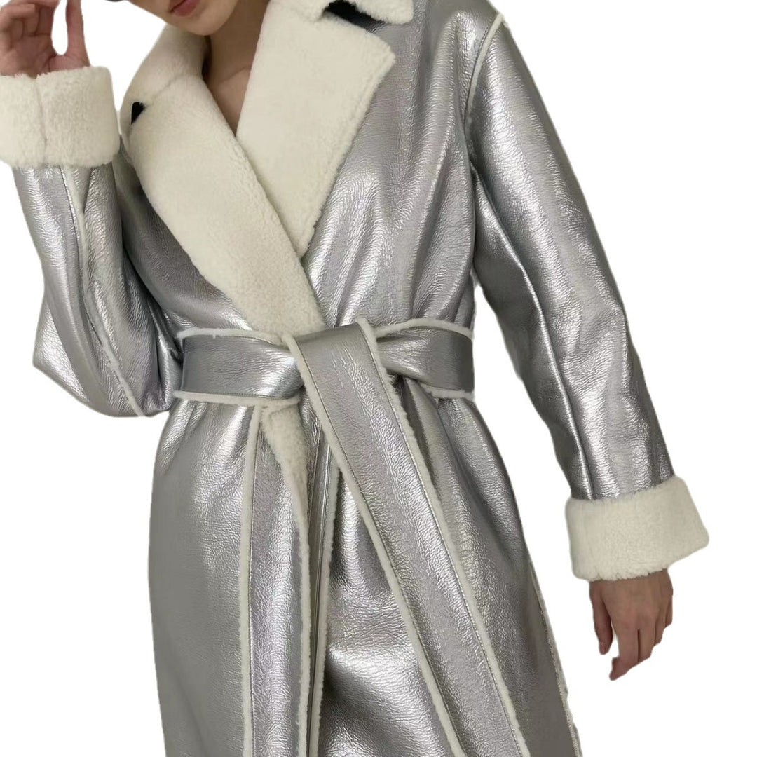 Women's longline coat made of metallic material with teddy lining and dropped shoulder Mune Fashion