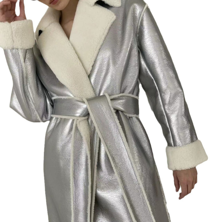 Women's longline coat made of metallic material with teddy lining and dropped shoulder Mune Fashion
