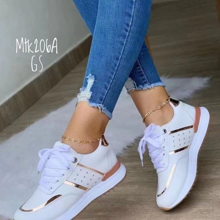 Women  platform sneaker with glossy accents and padded comfort insole Mune Fashion