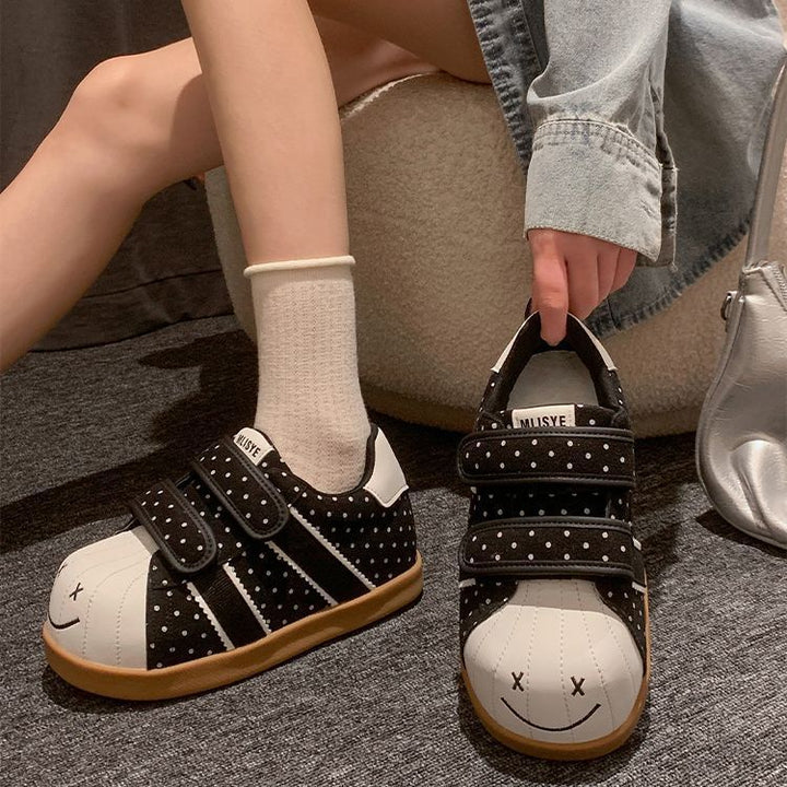 Women's sneakers with wide Velcro fastenings and casual design Mune Fashion