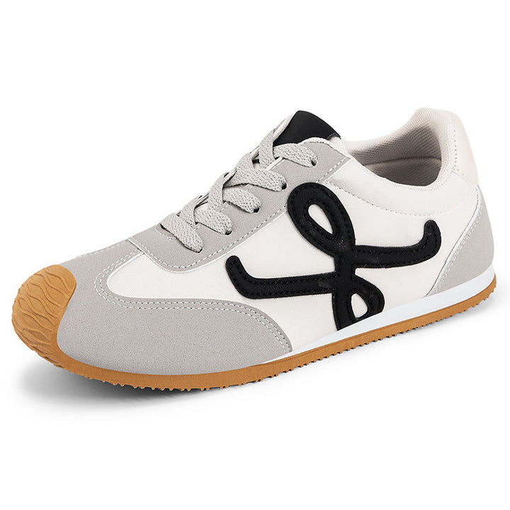 Ladies Sporty Sneakers with Soft Upper Material and Comfortable Sole Mune Fashion