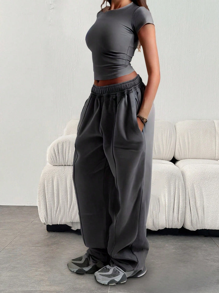 Women's cropped shirt and wide high-waist jogging pants set Mune Fashion