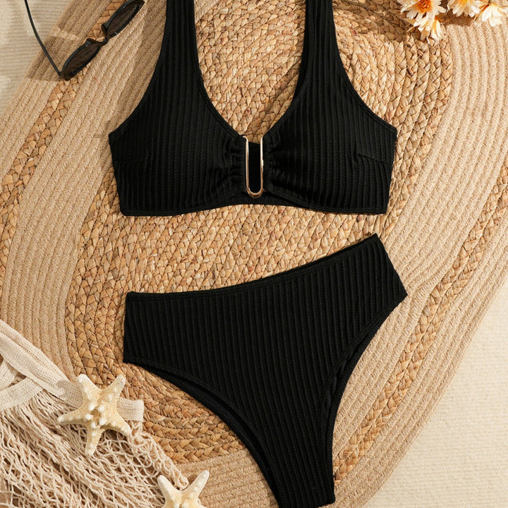 Ladies Bikini Set with modern ribbed structure and elegant gold accents Mune Fashion