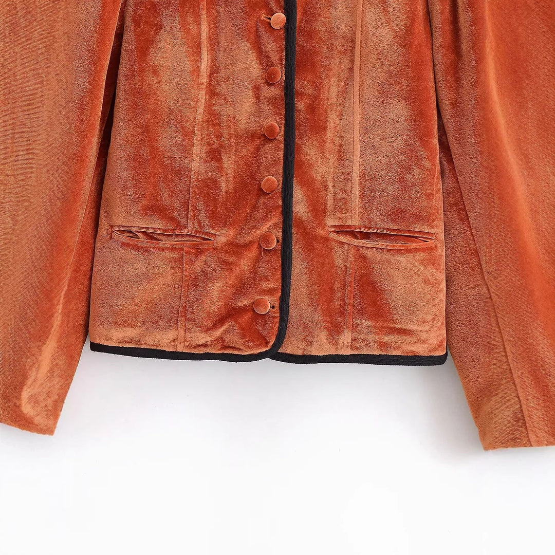 Ladies velvet jacket with stand-up collar, contrasting piping and button closure Mune Fashion