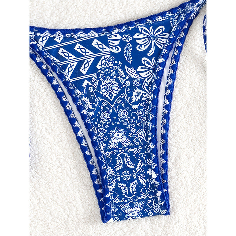 Women's triangle bikini with playful floral pattern Mune Fashion