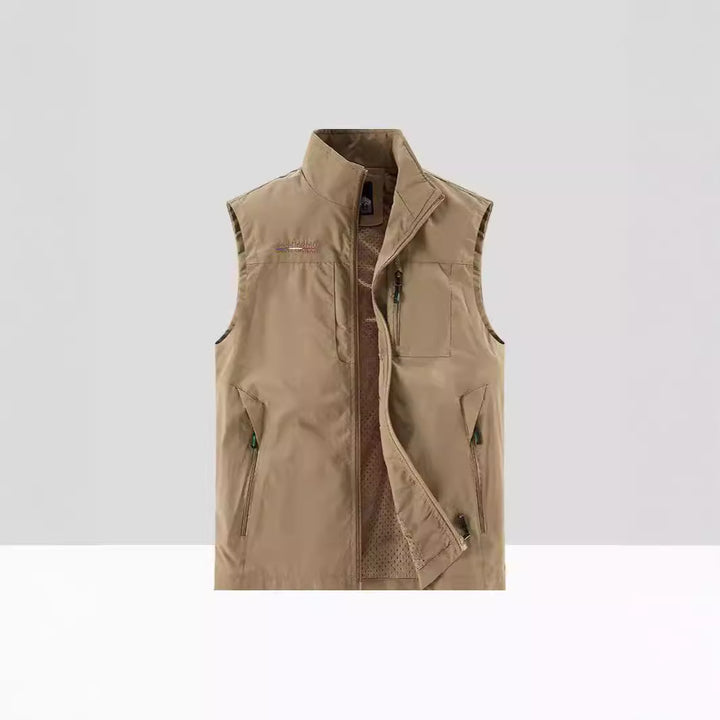 Men's Lightweight Breathable Outdoor Softshell Vest with Mesh Lining and Multiple Zip Pockets Mune Fashion